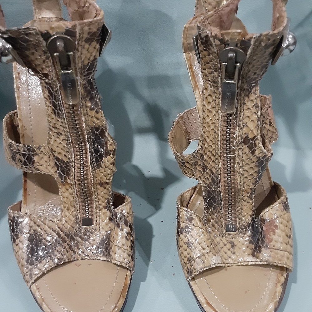 BCB Generation strappy snakeskin sandals size 7.5